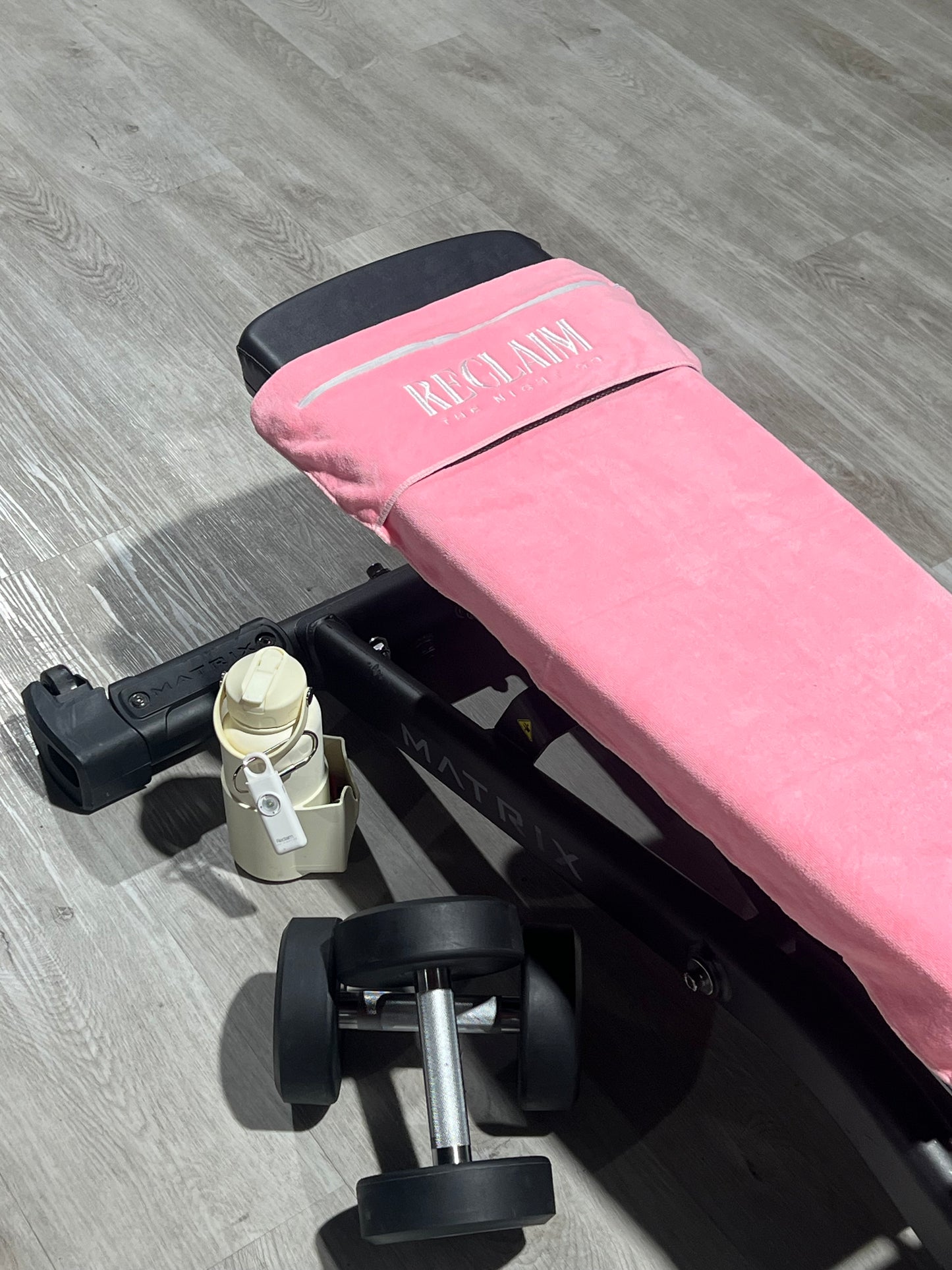 Pink Microfibre Gym Towel – Hooded Fit with Secure Pocket